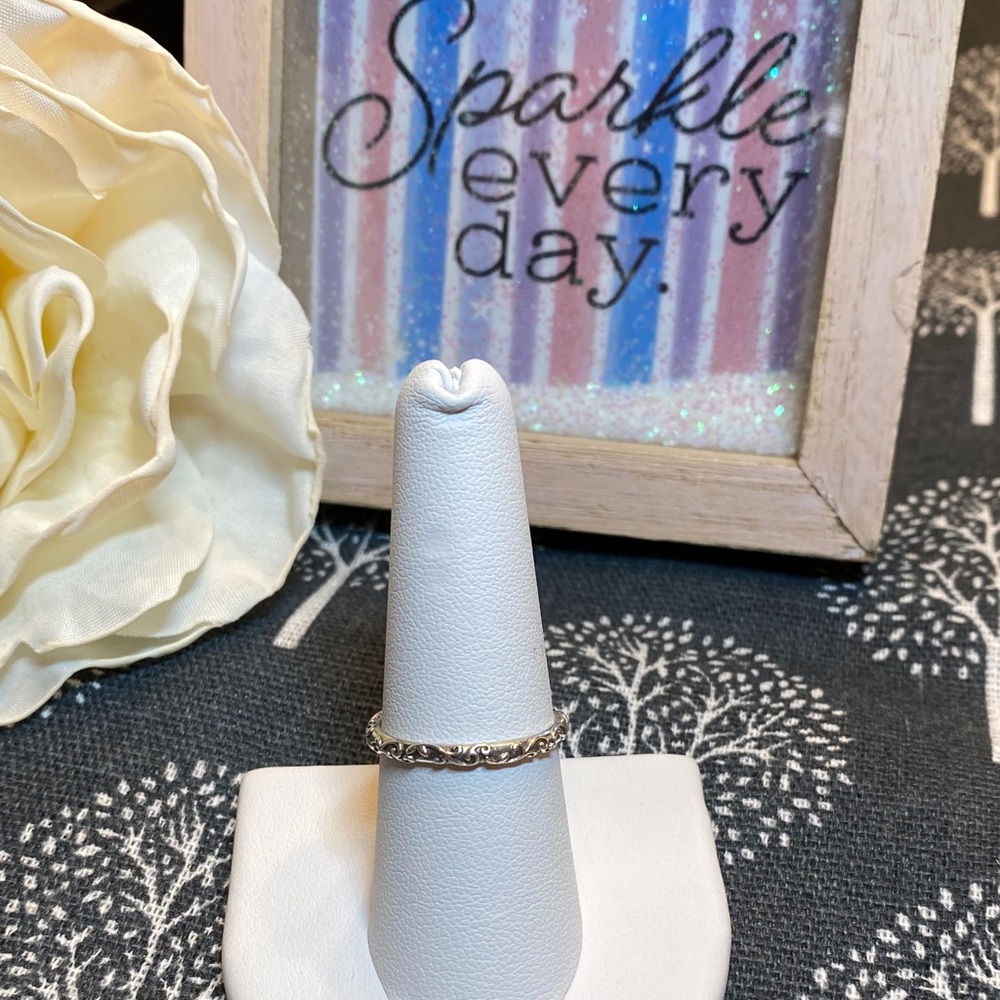 Elegant 925 Silver Ring